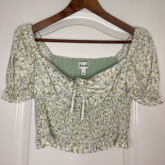 Sinatra Blouse Aritzia (Sun-Deh Best) - Picture 2 of 5